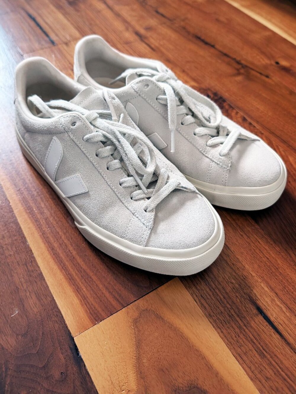 Veja Women’s Size 8.0 Campo Low Gray White Suede Low Top Casual Shoes